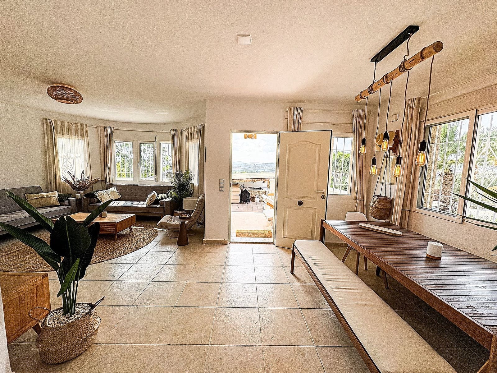 Chalet de 5 habitaciones en Pinoso en venta con piscina - 425.000 € (Ref: 9522951)