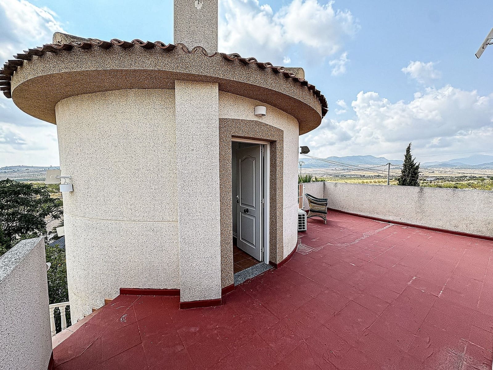 Chalet de 5 habitaciones en Pinoso en venta con piscina - 425.000 € (Ref: 9522951)