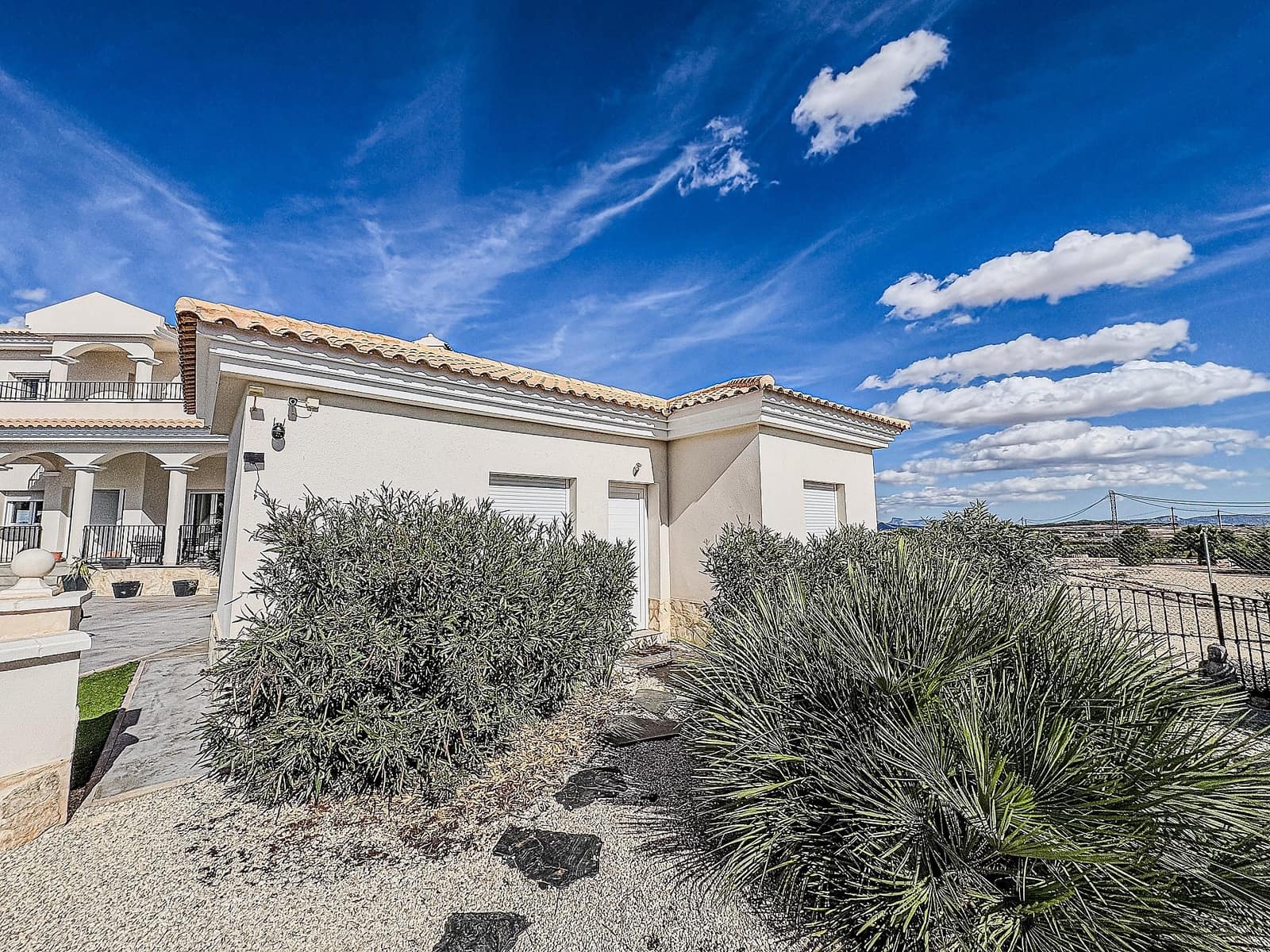 4 quarto Moradia para venda em Pinoso com piscina garagem - 525 000 € (Ref: 9522953)