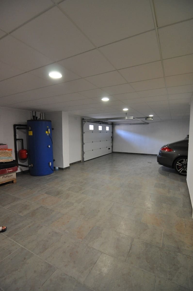 4 sypialnia Willa na sprzedaż w Villena z basenem garażem - 1 250 000 € (Ref: 9522961)