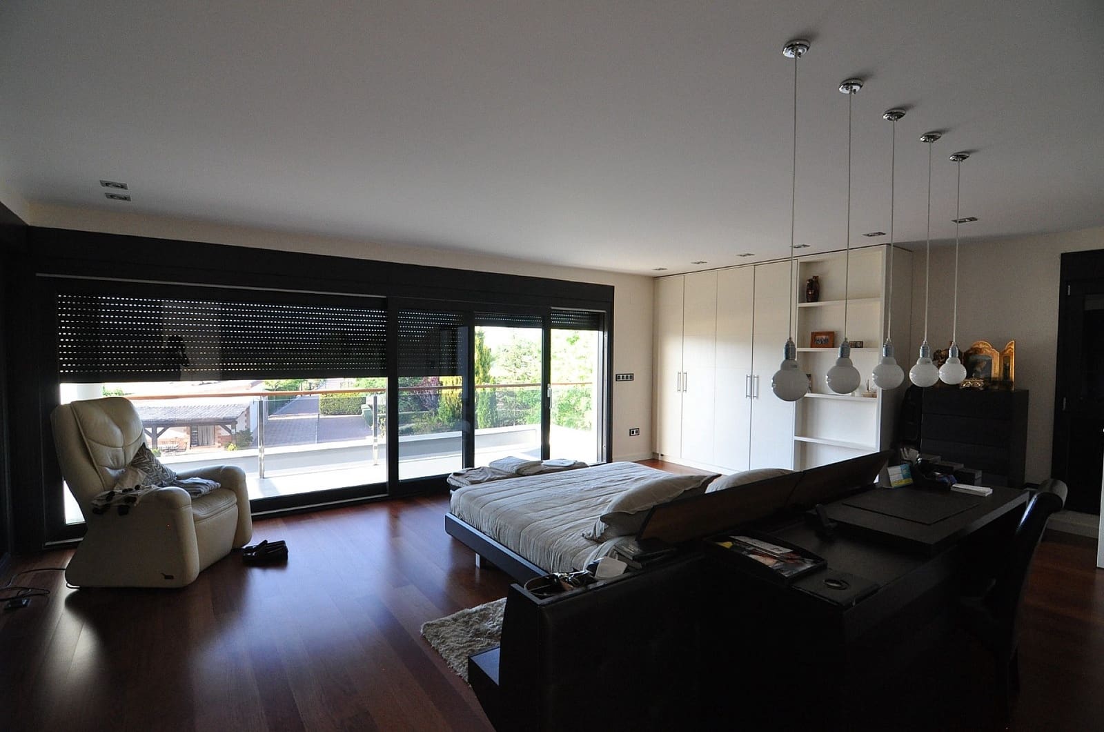 4 sypialnia Willa na sprzedaż w Villena z basenem garażem - 1 250 000 € (Ref: 9522961)