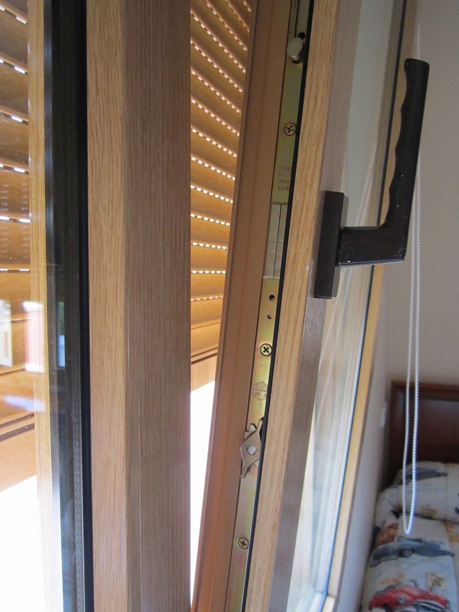 6 makuuhuone Huvila myytävänä paikassa Yecla mukana uima-altaan - 590 000 € (Ref: 9522968)