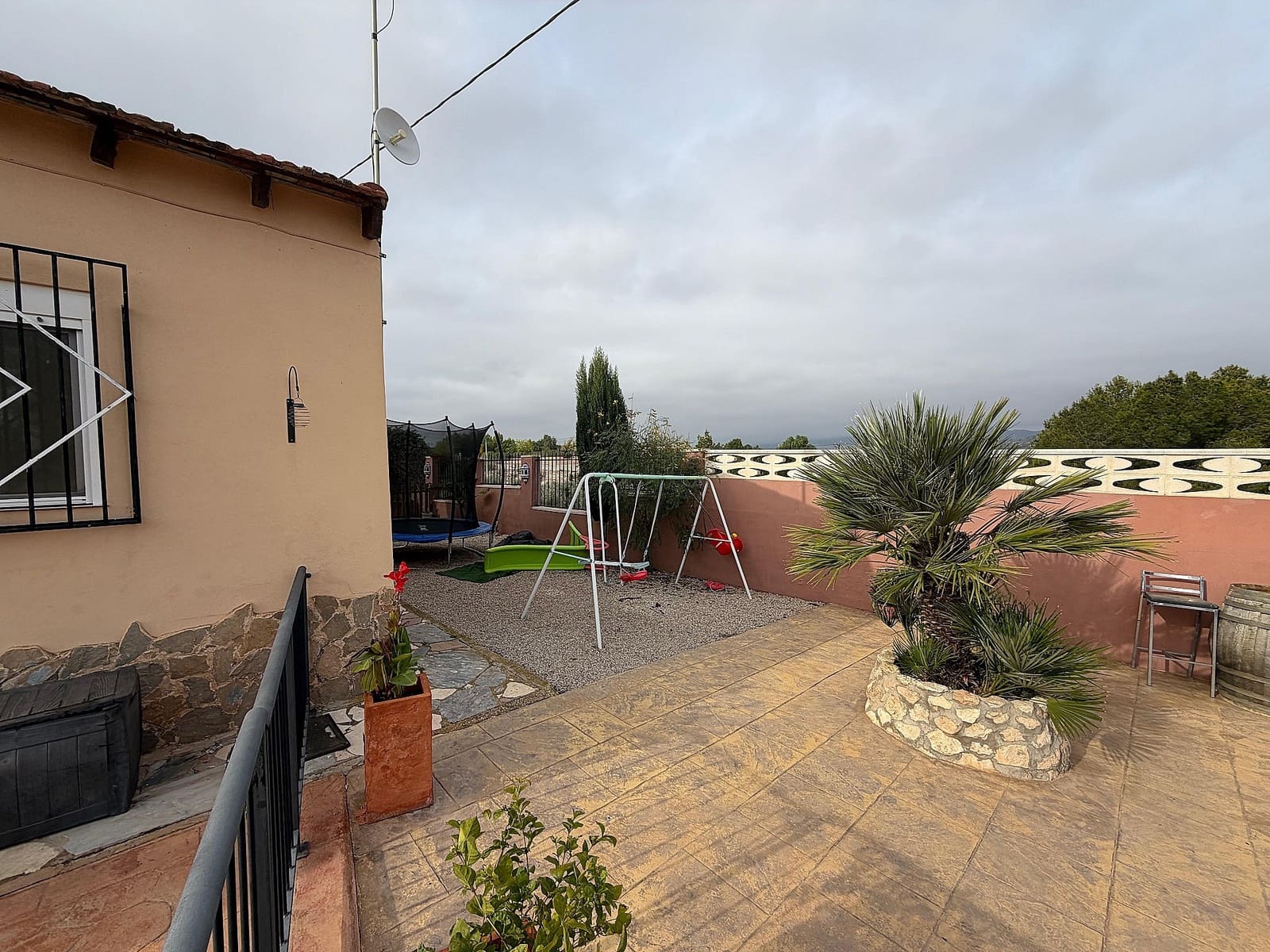 Chalet de 5 habitaciones en Sax en venta con piscina - 375.000 € (Ref: 9522974)