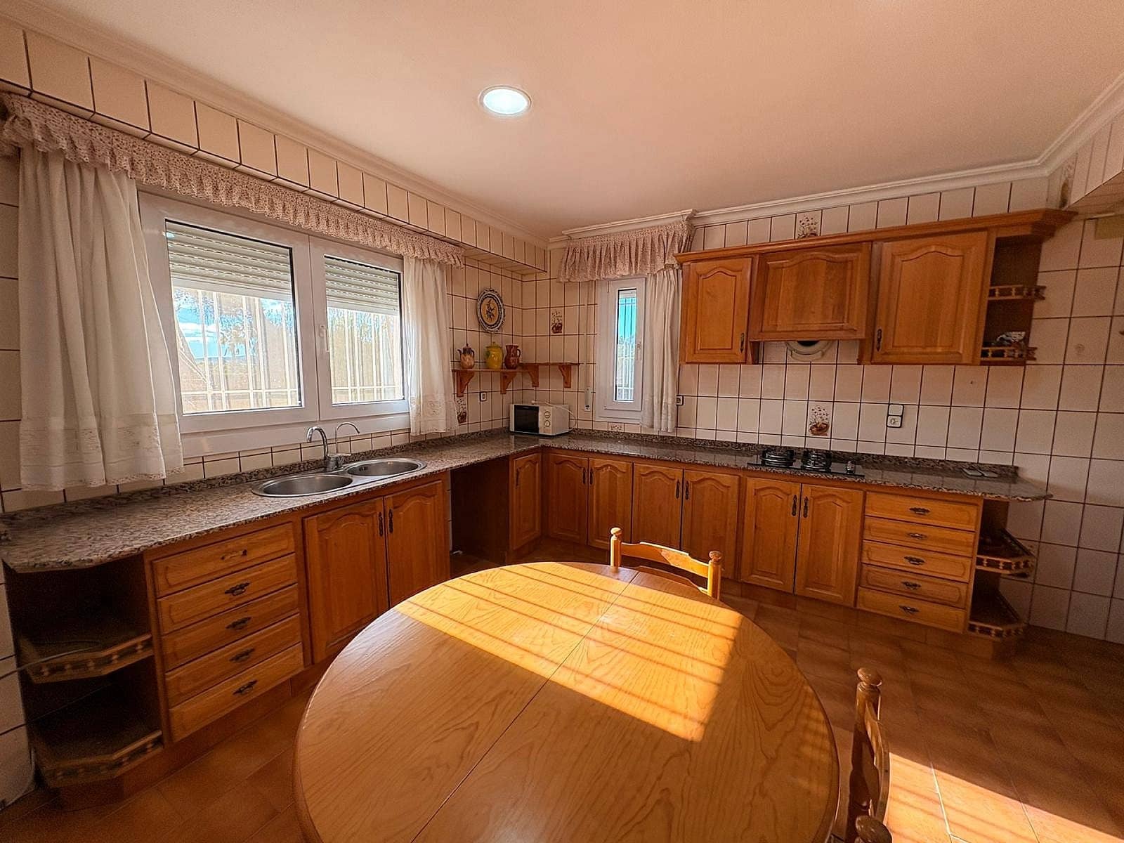 Chalet de 3 habitaciones en Sax en venta con piscina garaje - 575.000 € (Ref: 9522977)