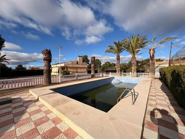 Chalet de 3 habitaciones en Sax en venta con piscina garaje - 575.000 € (Ref: 9522977)