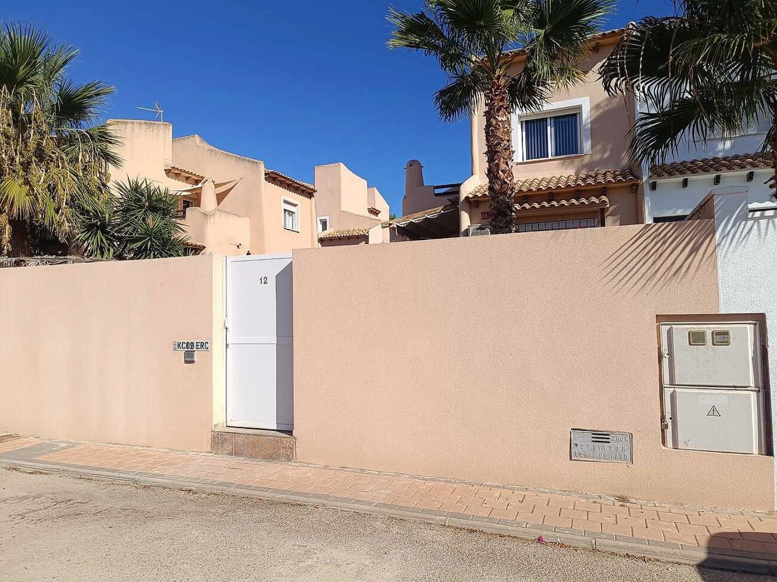 2 soveværelse Villa til salg i Fortuna med swimmingpool - € 155.000 (Ref: 9522985)