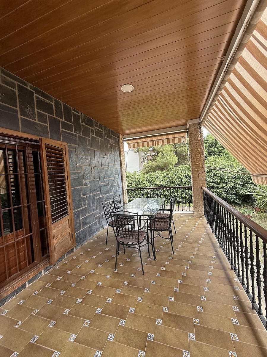 4 chambre Villa/Maison à vendre à Elda avec piscine garage - 385 000 € (Ref: 9522988)