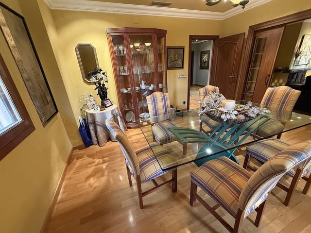 4 camera da letto Villa in vendita in Elda con piscina garage - 385.000 € (Rif: 9522988)