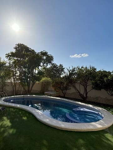 5 bedroom Villa for sale in Ciudad Quesada with pool - € 630,000 (Ref: 9522998)