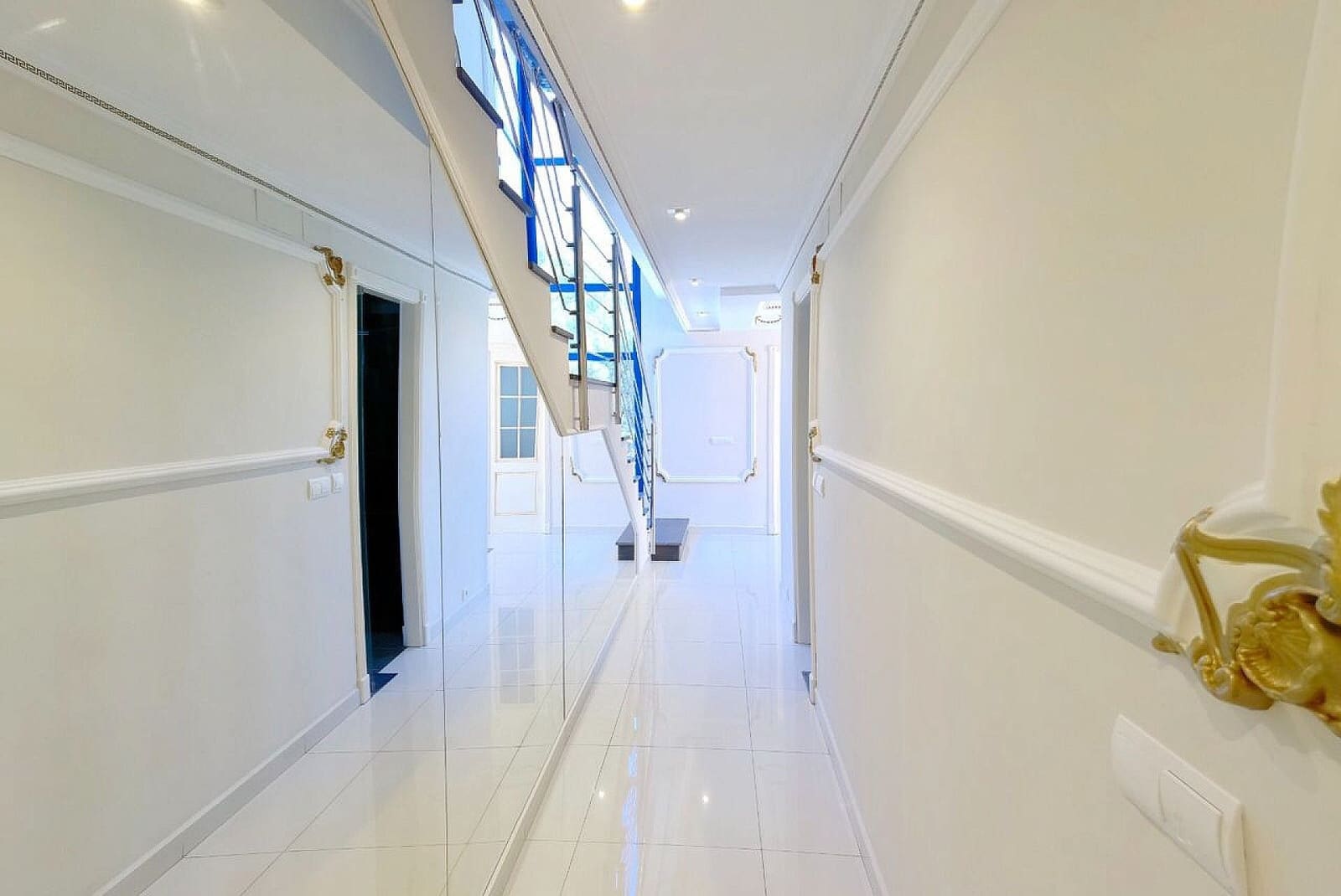 5 quarto Moradia para venda em Altea com piscina garagem - 929 000 € (Ref: 9522999)