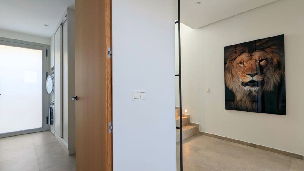 4 bedroom Villa for sale in Benijofar with pool garage - € 1,495,000 (Ref: 9523000)