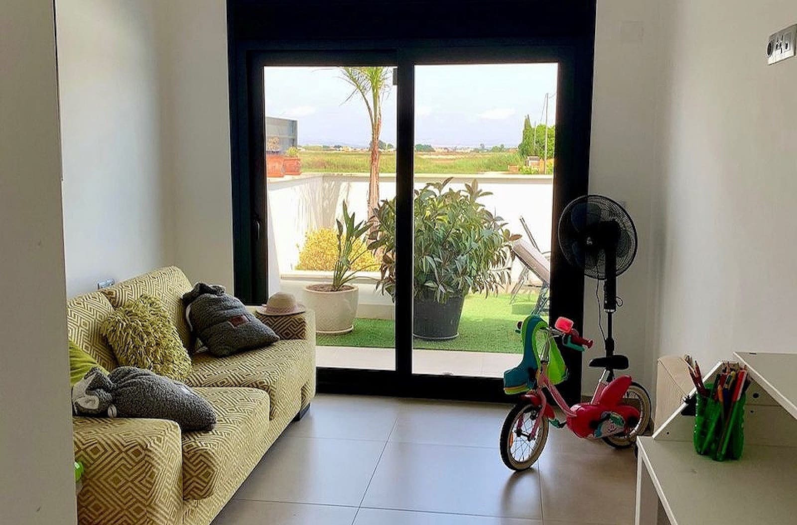 3 soveværelse Villa til salg i Daya Vieja med swimmingpool - € 399.000 (Ref: 9523002)