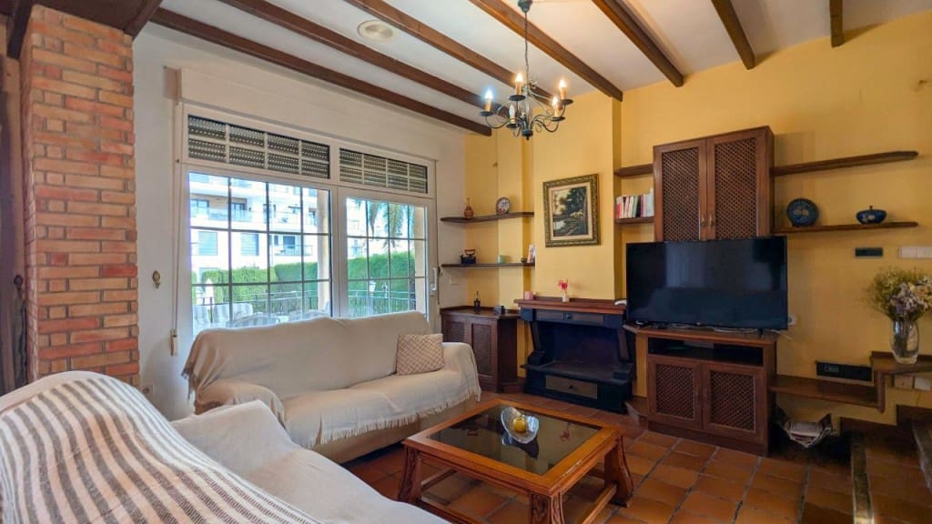 4 quarto Moradia para venda em Pilar de la Horadada com piscina garagem - 690 000 € (Ref: 9523003)