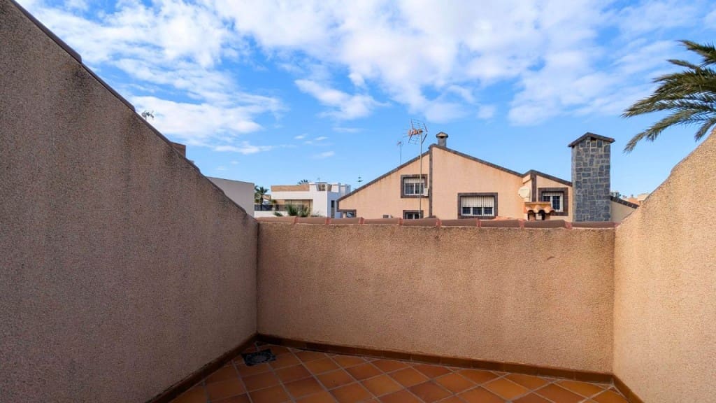 4 quarto Moradia para venda em Pilar de la Horadada com piscina garagem - 690 000 € (Ref: 9523003)