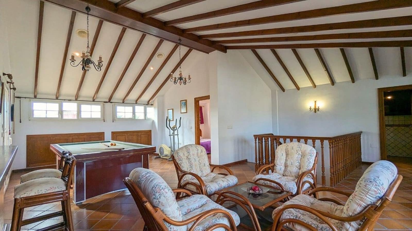 4 bedroom Villa for sale in Pilar de la Horadada with pool garage - € 690,000 (Ref: 9523004)