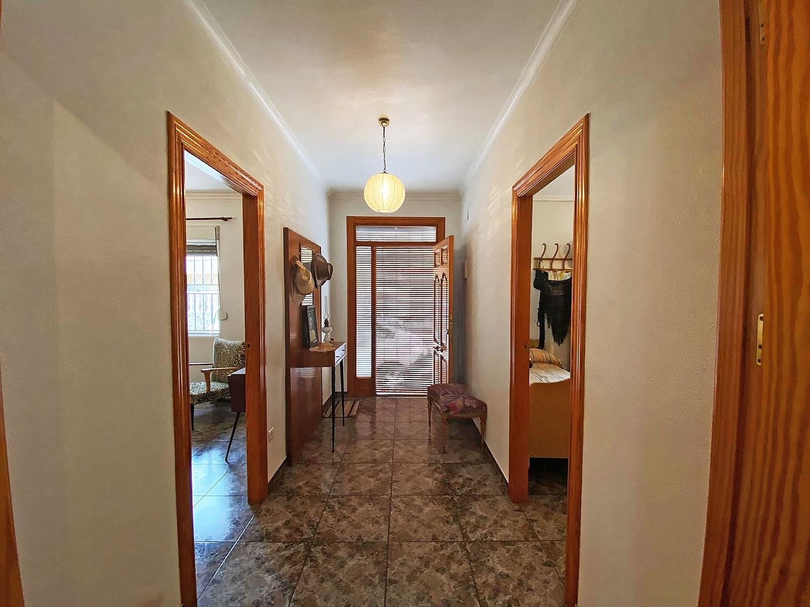 Casa de 3 habitaciones en Pinoso en venta con piscina garaje - 149.500 € (Ref: 9523007)