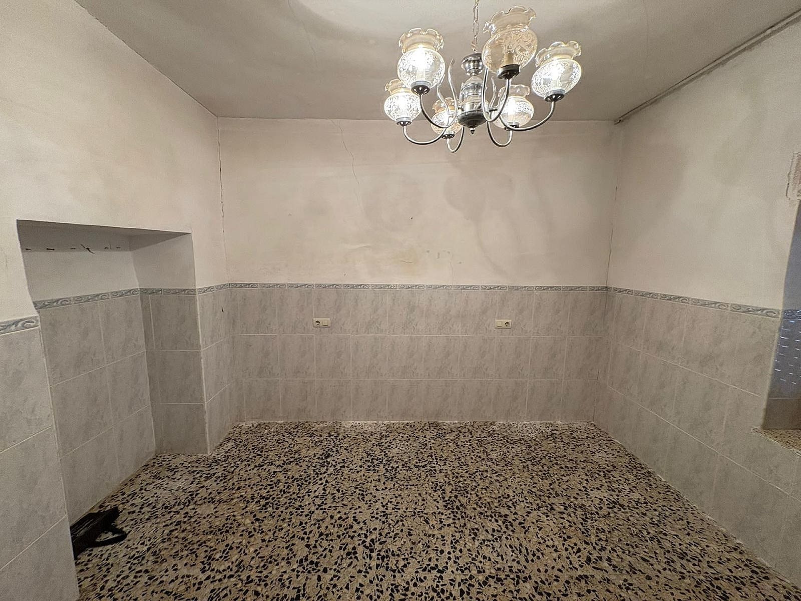 5 sovrum Hus till salu i Pinoso med pool garage - 59 995 € (Ref: 9523011)