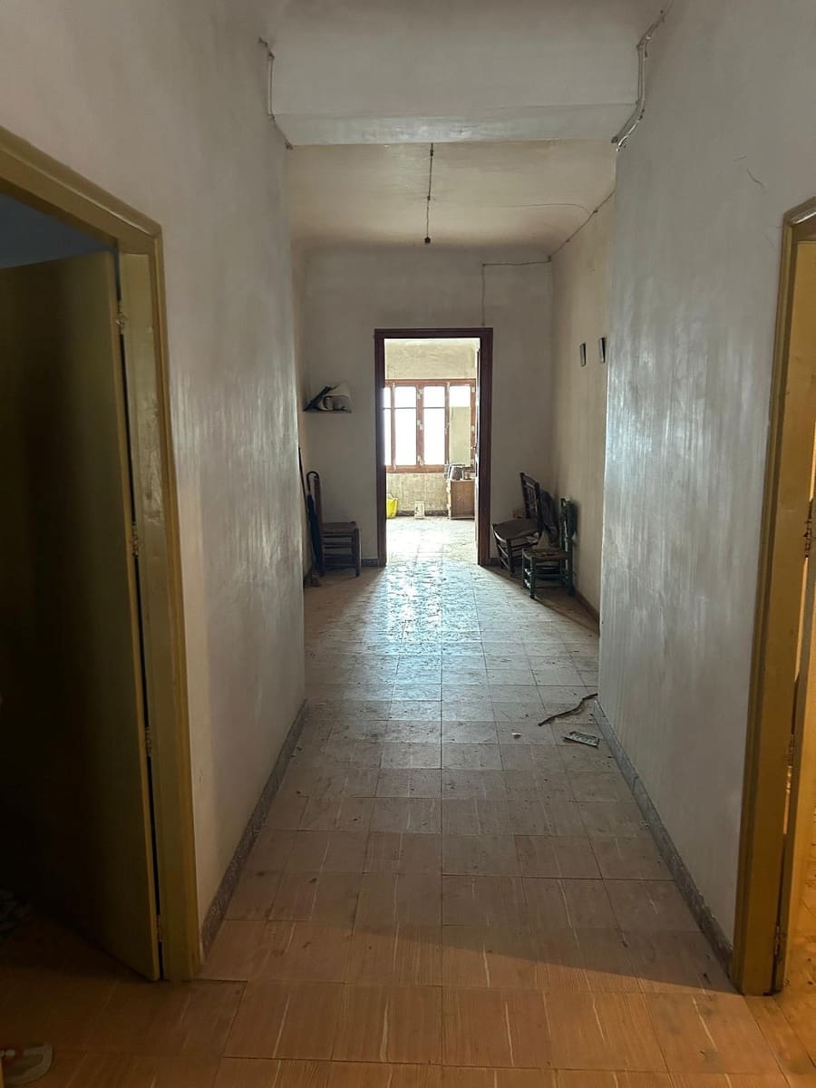 4 soveværelse Byhus til salg i Pinoso med swimmingpool - € 70.000 (Ref: 9523012)