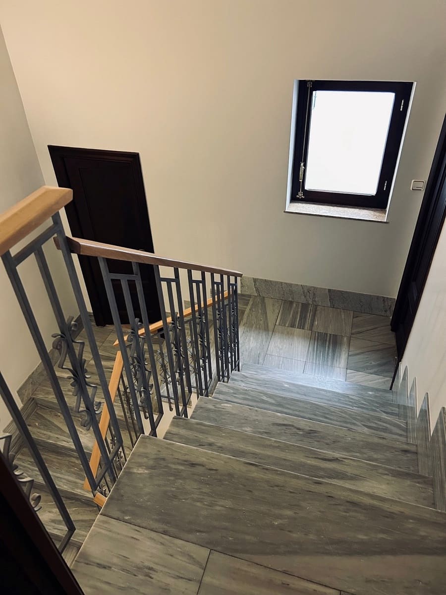 5 Zimmer Haus zu verkaufen in Monovar / Monover mit Pool - 260.000 € (Ref: 9523016)