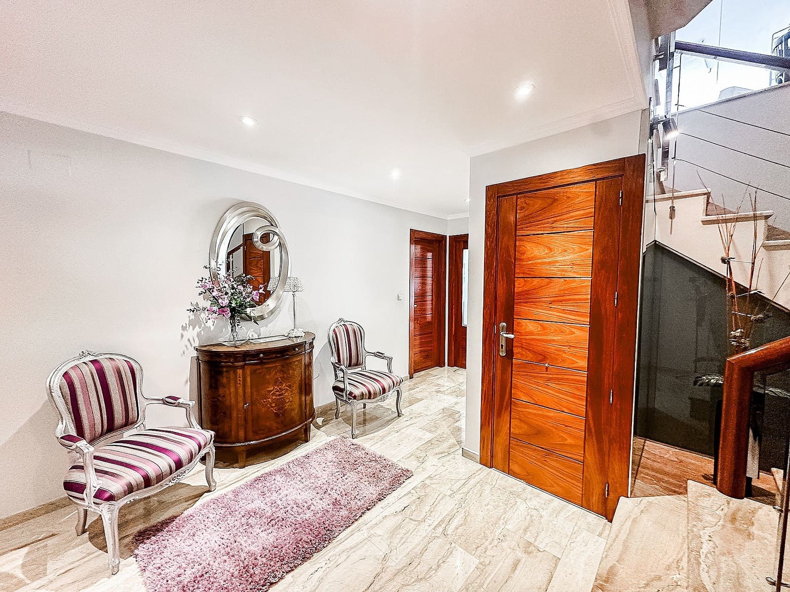 5 bedroom Townhouse for sale in Almansa with pool - € 345,000 (Ref: 9523019)