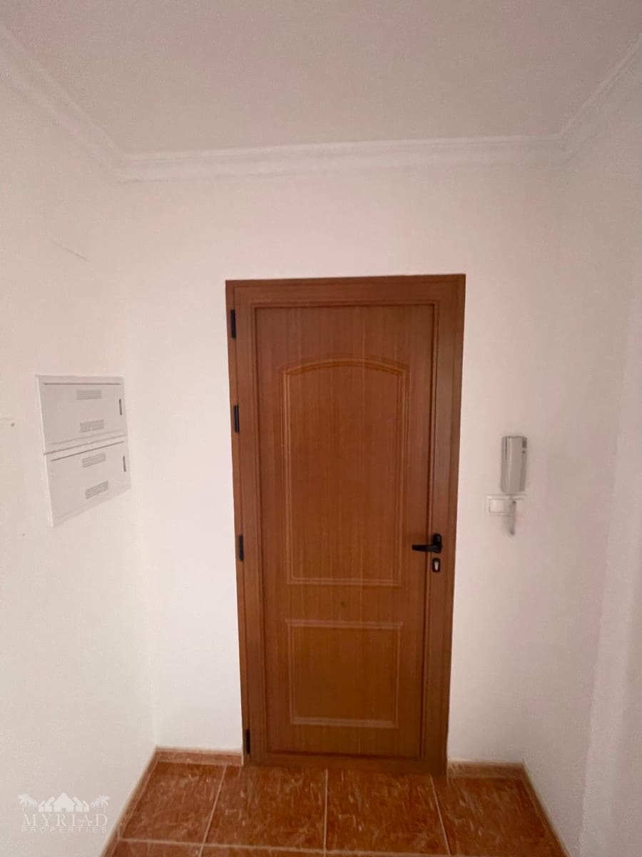 4 soveværelse Byhus til salg i Pinoso med swimmingpool - € 235.000 (Ref: 9535532)