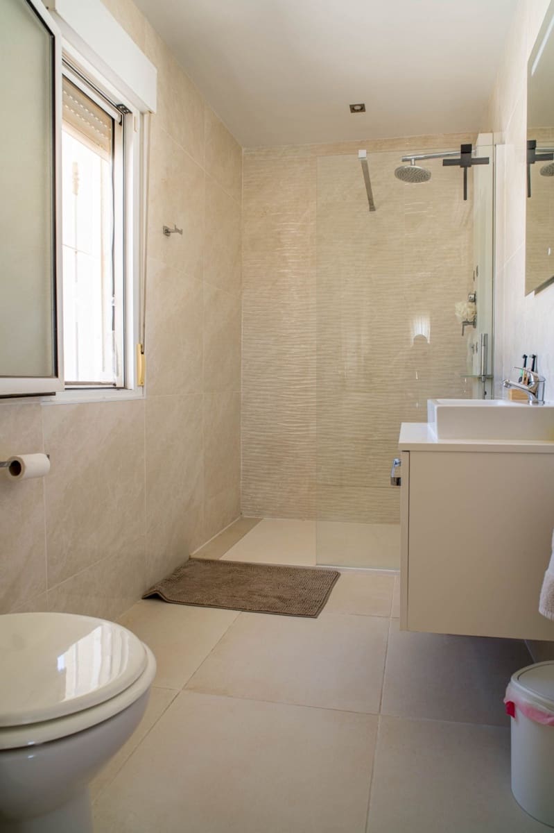 3 Zimmer Villa zu verkaufen in Pinoso mit Pool - 349.995 € (Ref: 9543076)