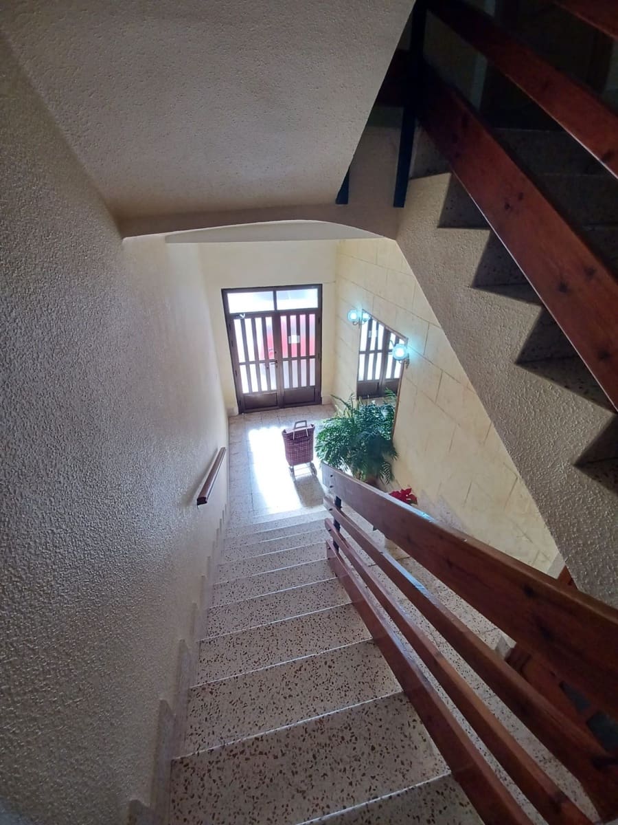 3 Zimmer Apartment zu verkaufen in Pinoso mit Pool - 79.995 € (Ref: 9547632)