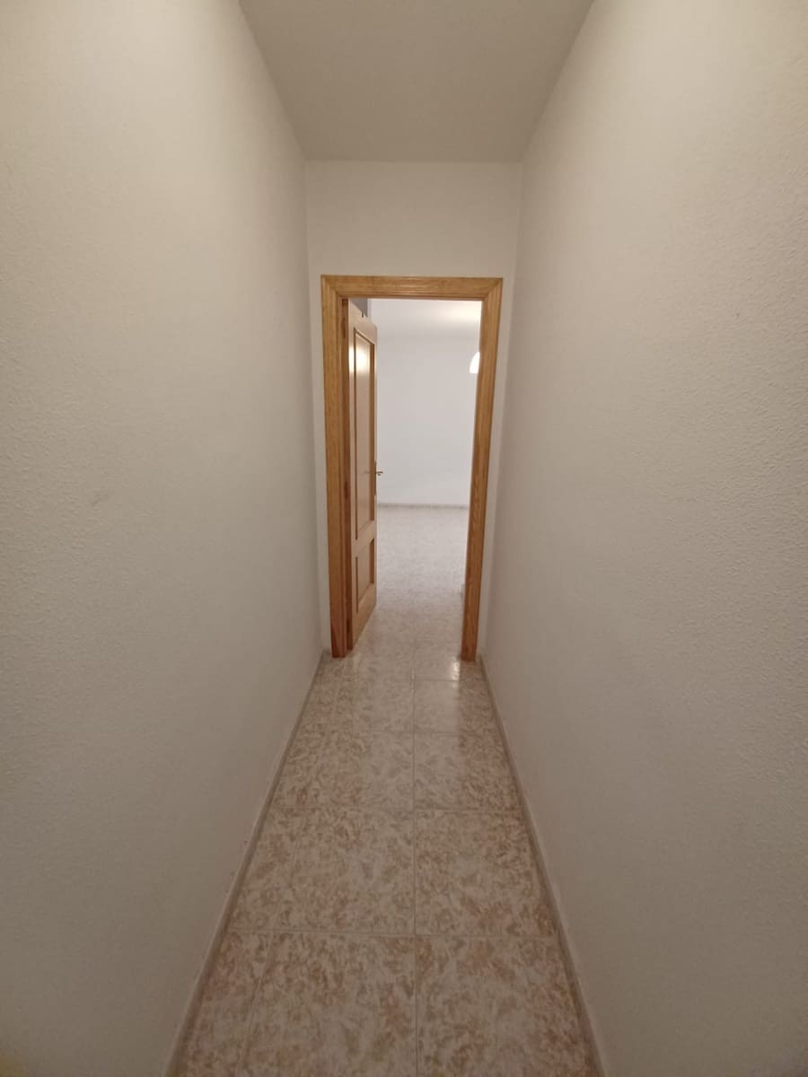 3 Zimmer Apartment zu verkaufen in Pinoso mit Pool Garage - 95.995 € (Ref: 9547633)