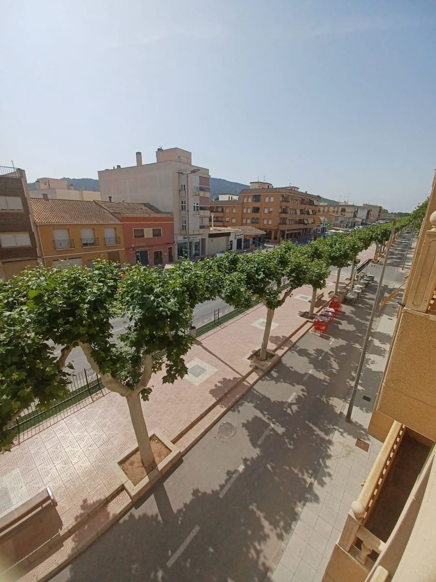 3 Zimmer Apartment zu verkaufen in Pinoso mit Pool Garage - 95.995 € (Ref: 9547633)