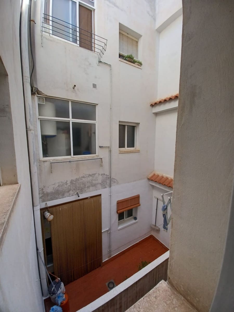 3 Zimmer Apartment zu verkaufen in Pinoso mit Pool Garage - 95.995 € (Ref: 9547633)