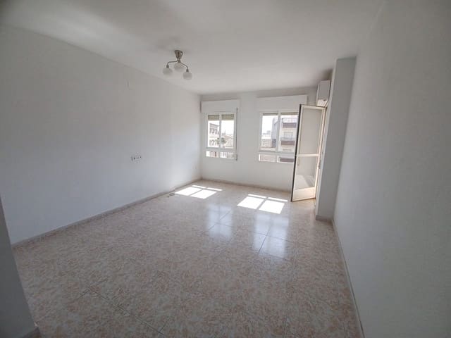 3 Zimmer Apartment zu verkaufen in Pinoso mit Pool Garage - 95.995 € (Ref: 9547633)