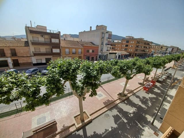 3 Zimmer Apartment zu verkaufen in Pinoso mit Pool Garage - 95.995 € (Ref: 9547633)