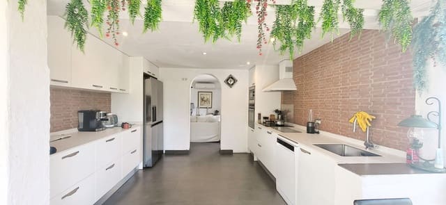 3 soveværelse Villa til salg i Aspe med swimmingpool - € 279.999 (Ref: 9547634)