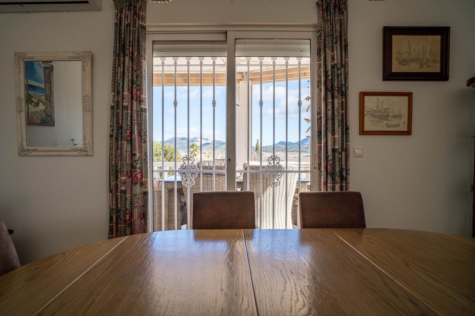 Chalet de 3 habitaciones en Rodriguillo en venta con piscina - 395.000 € (Ref: 9547635)