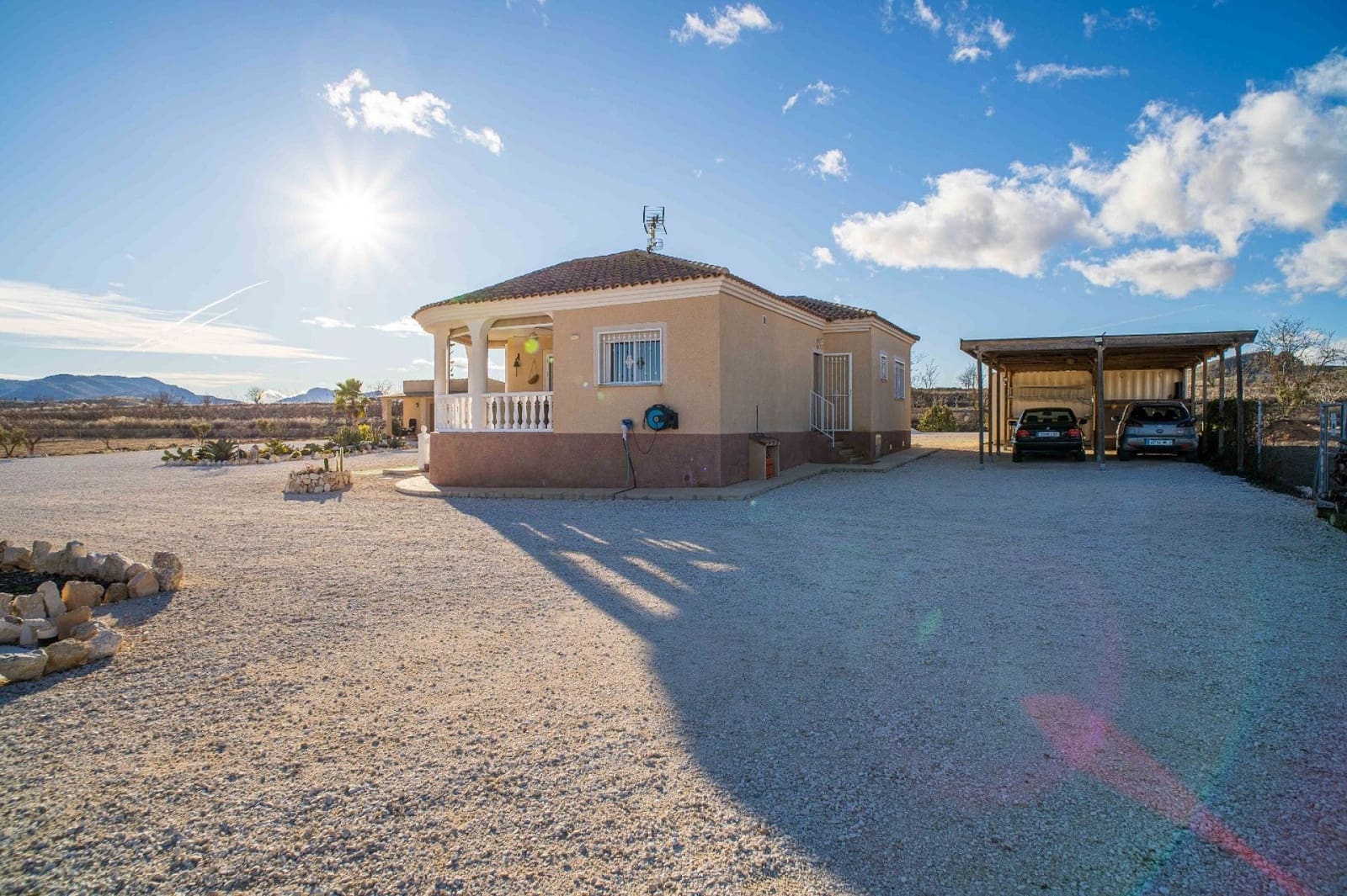 Chalet de 3 habitaciones en Rodriguillo en venta con piscina - 395.000 € (Ref: 9547635)