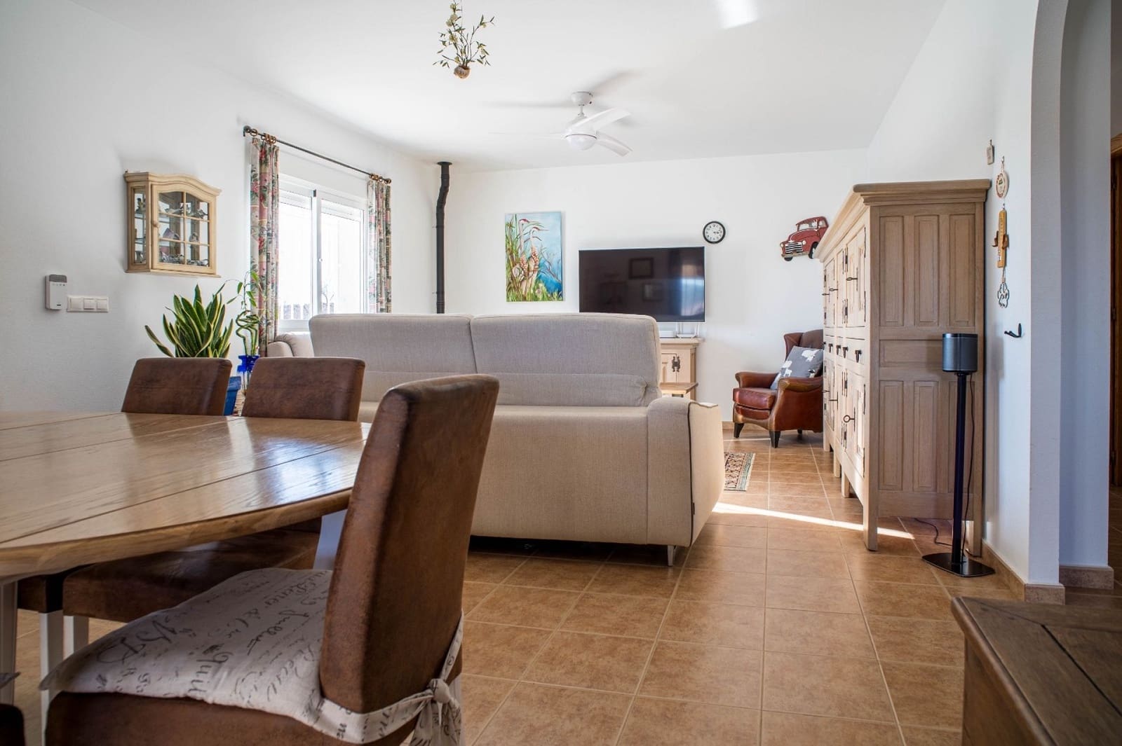 Chalet de 3 habitaciones en Rodriguillo en venta con piscina - 395.000 € (Ref: 9547635)