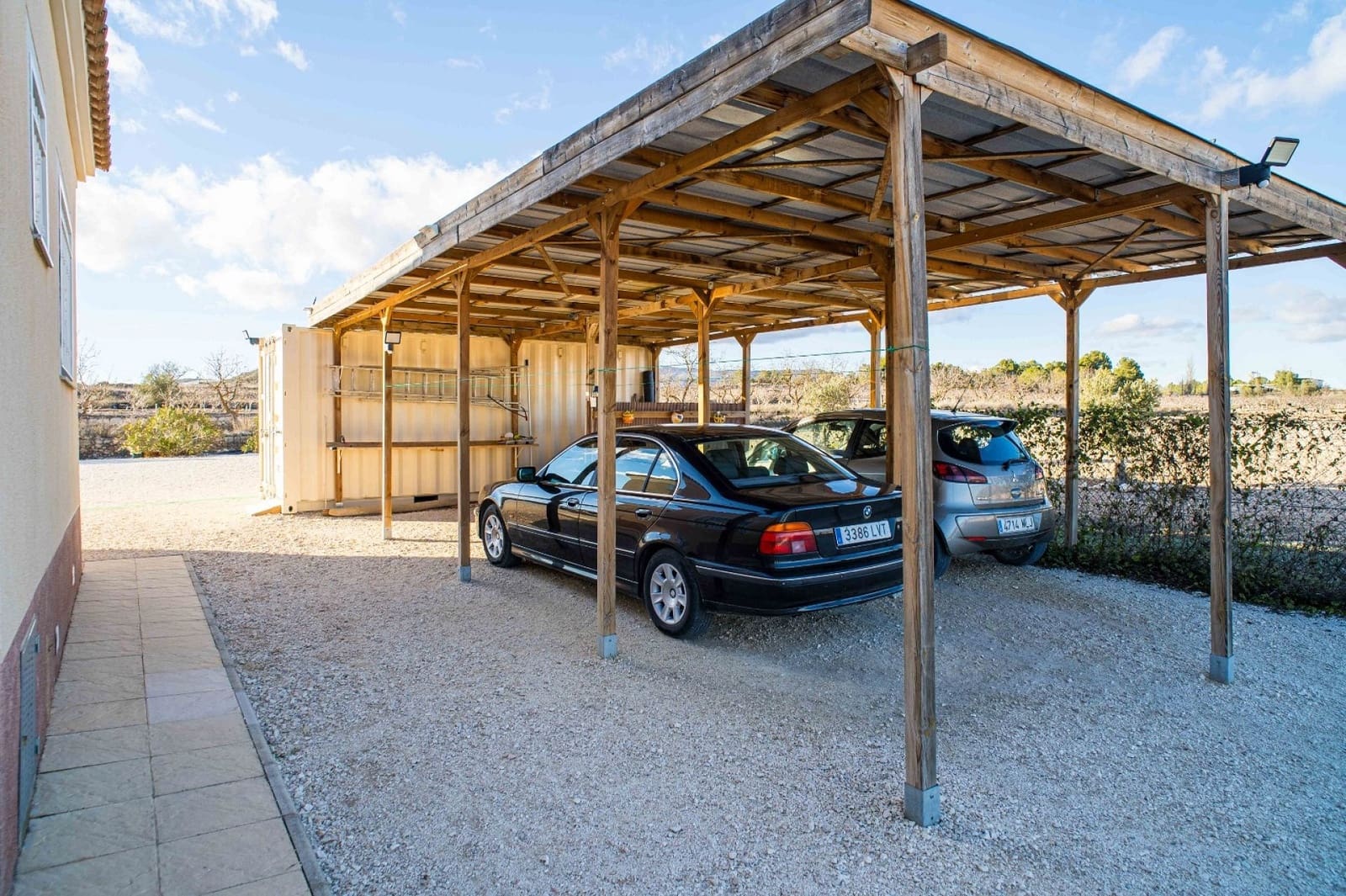 Chalet de 3 habitaciones en Rodriguillo en venta con piscina - 395.000 € (Ref: 9547635)