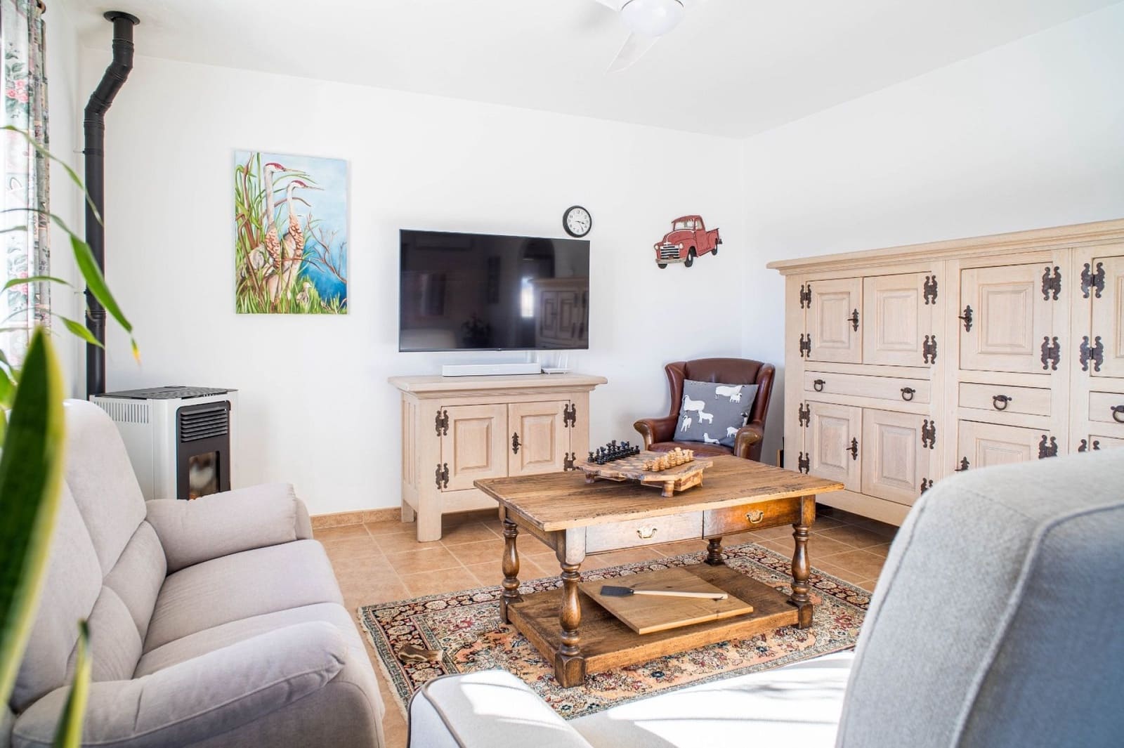 Chalet de 3 habitaciones en Rodriguillo en venta con piscina - 395.000 € (Ref: 9547635)