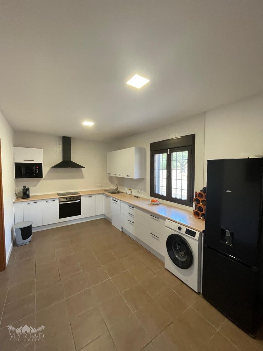 4 soverom Villa til salgs i Jumilla med svømmebasseng - € 315 000 (Ref: 9550841)