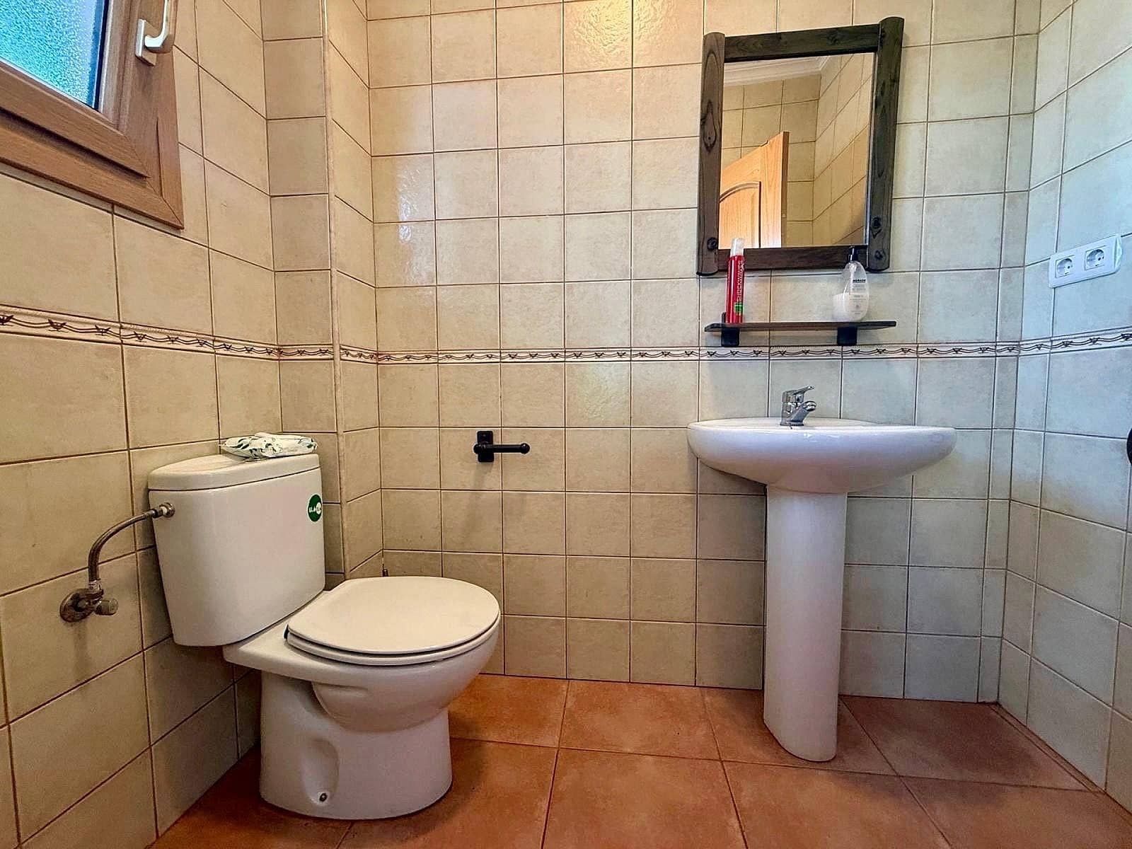 5 bedroom Townhouse for sale in Pinoso with pool garage - € 399,995 (Ref: 9554575)