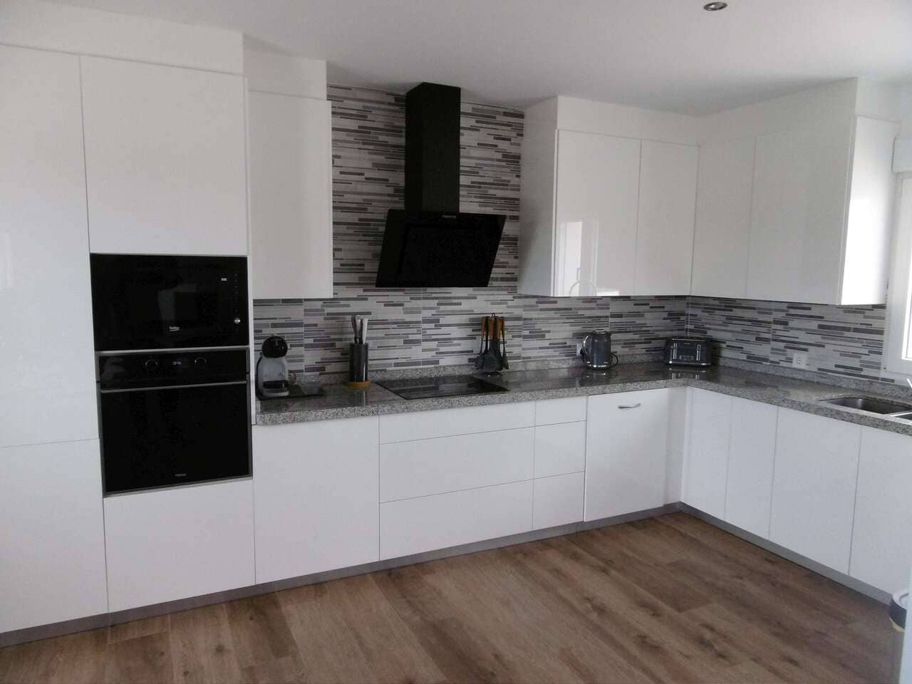 Chalet de 3 habitaciones en Pinoso en venta con piscina - 375.000 € (Ref: 9560923)