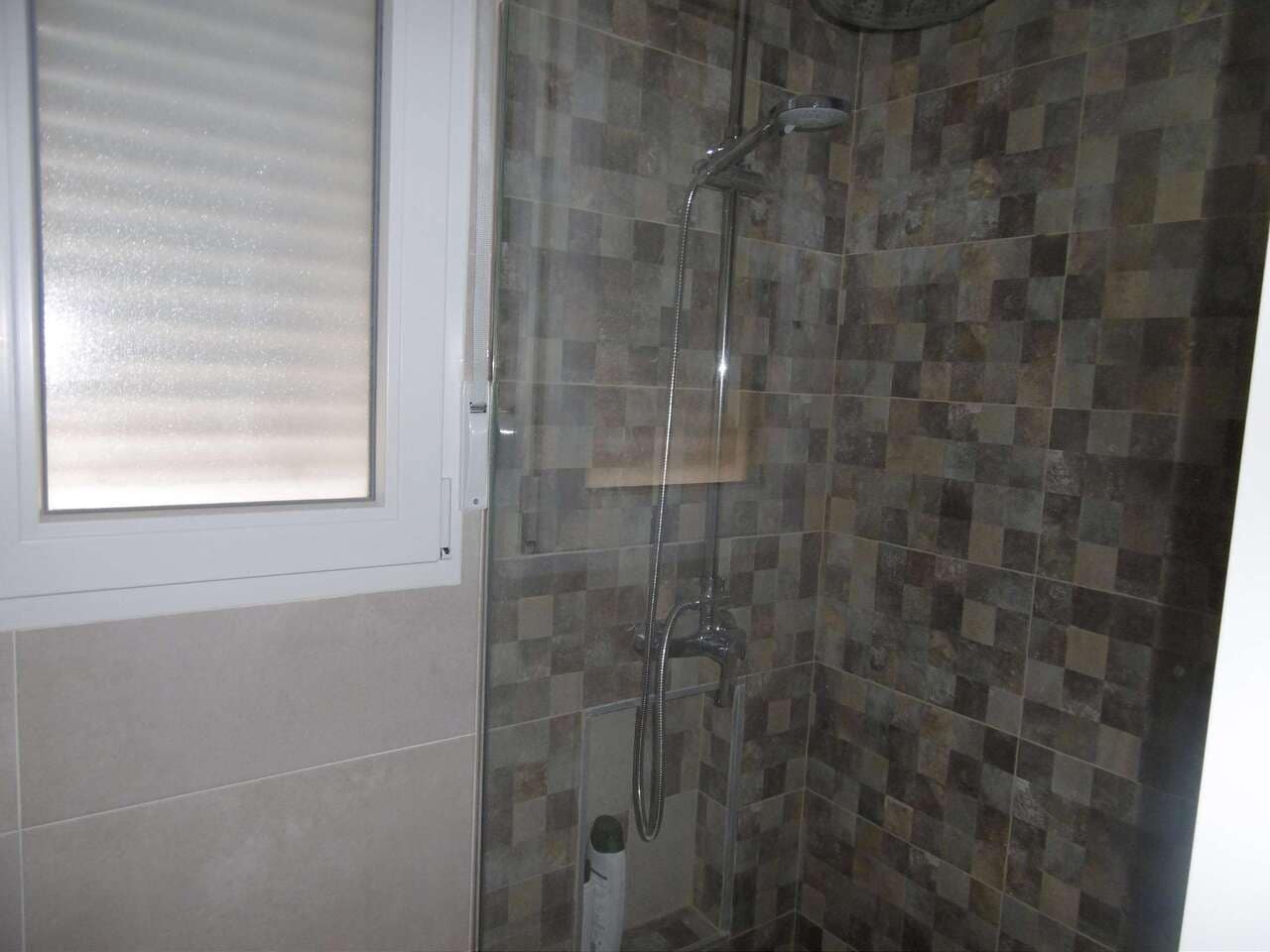 Chalet de 3 habitaciones en Pinoso en venta con piscina - 375.000 € (Ref: 9560923)