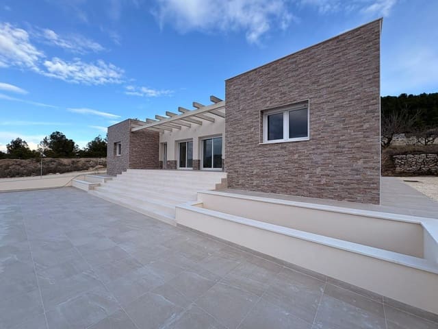 3 quarto Moradia para venda em Encebras, Pinoso com piscina - 399 995 € (Ref: 9585408)