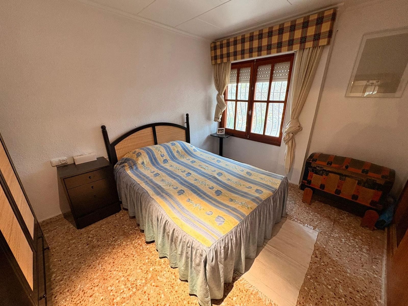 4 bedroom Villa for sale in Sax with pool garage - € 315,000 (Ref: 9590729)