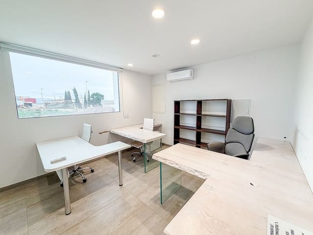 4 camera da letto Commerciale in vendita in Villena con piscina garage - 226.600 € (Rif: 9590730)