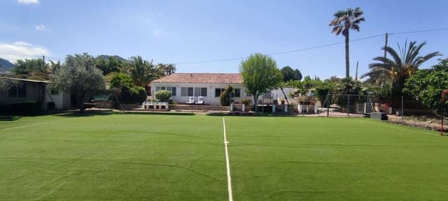 4 bedroom Villa for sale in Sax with pool - € 495,995 (Ref: 9598719)