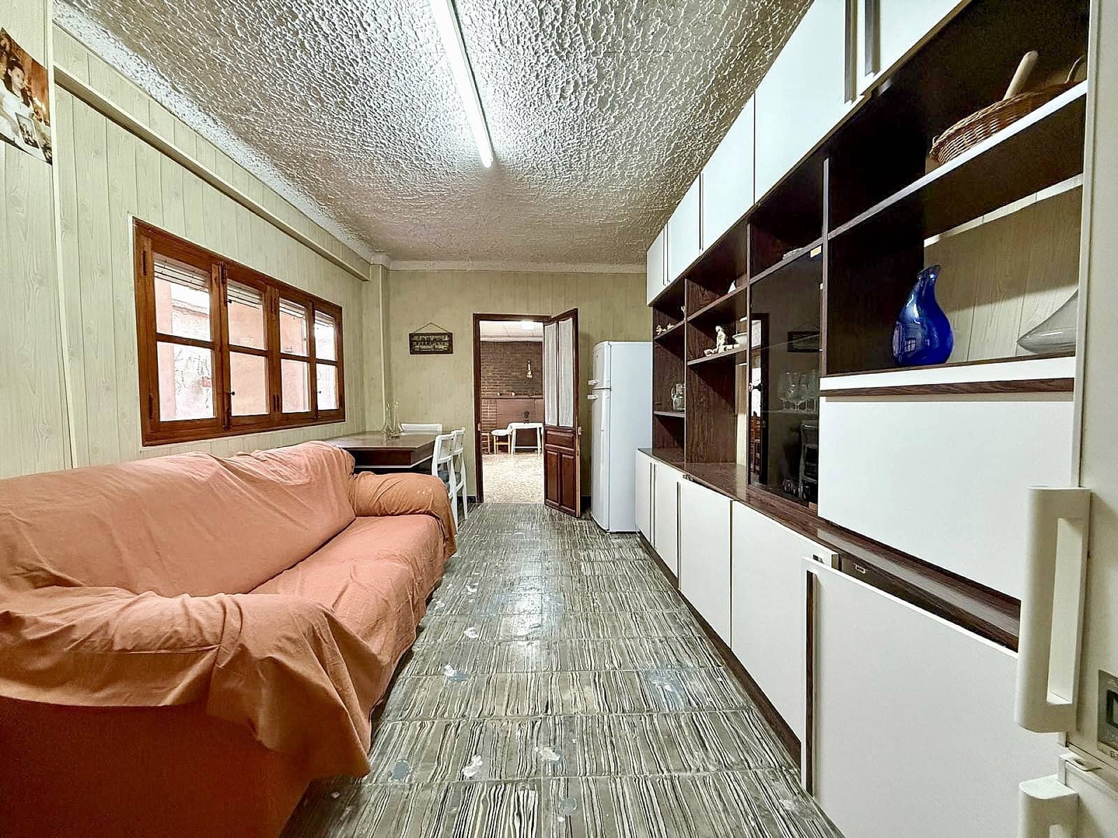 Casa de 5 habitaciones en Pinoso en venta con piscina - 210.000 € (Ref: 9603089)