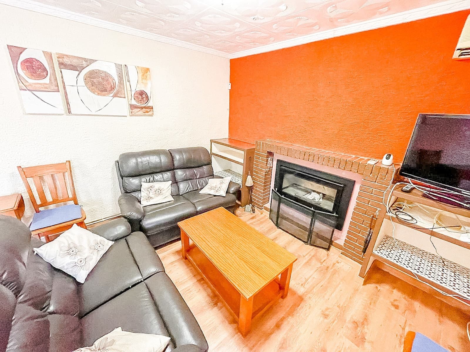 4 makuuhuone Huvila myytävänä paikassa Tibi mukana uima-altaan 
autotalli - 220 000 € (Ref: 9604590)