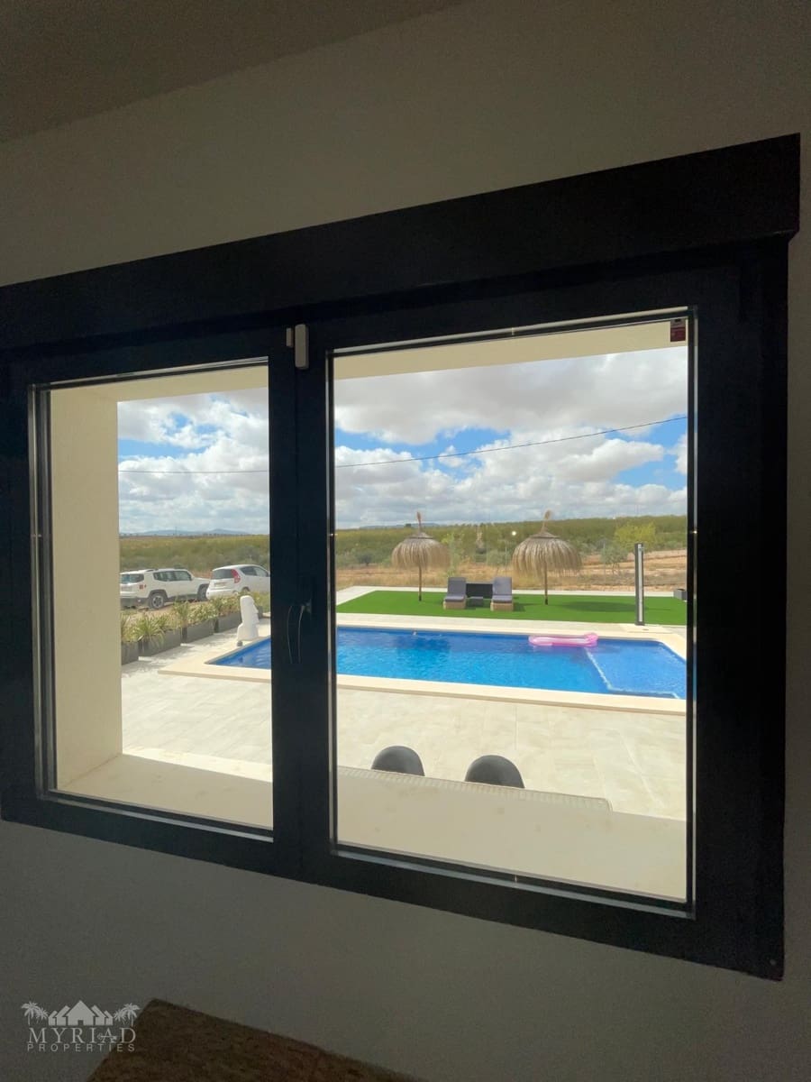 3 sypialnia Dom na sprzedaż w Pinoso z basenem - 425 000 € (Ref: 9607217)