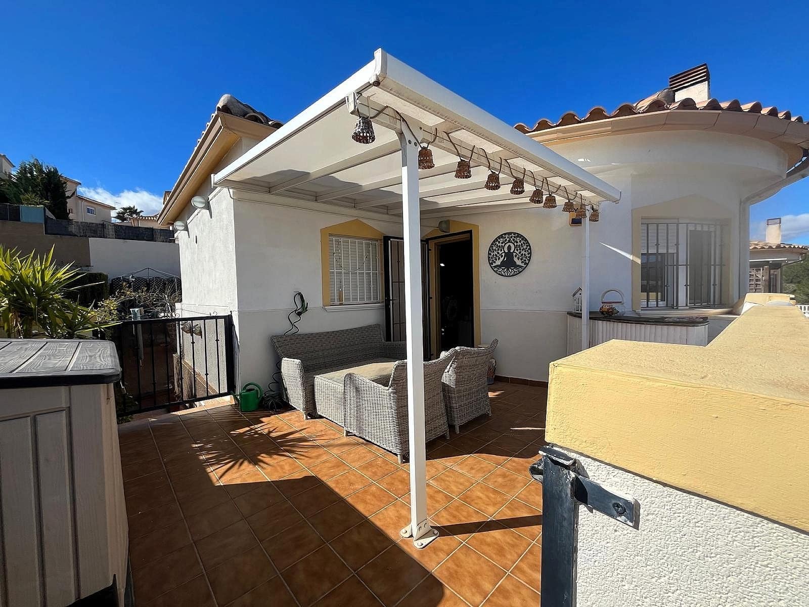 3 quarto Moradia para venda em Castalla com piscina - 260 000 € (Ref: 9610834)